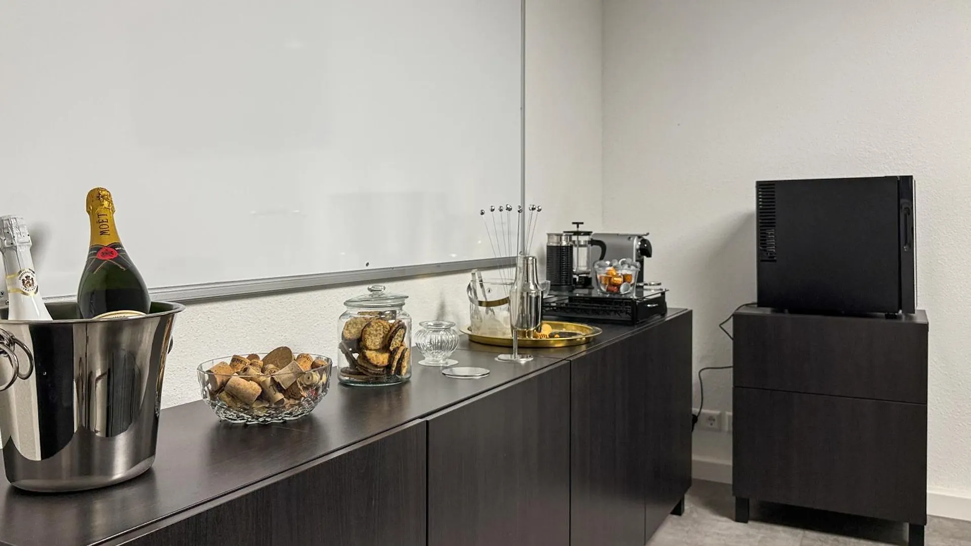 Group Friendly Comfort Central Stuttgart Apartment