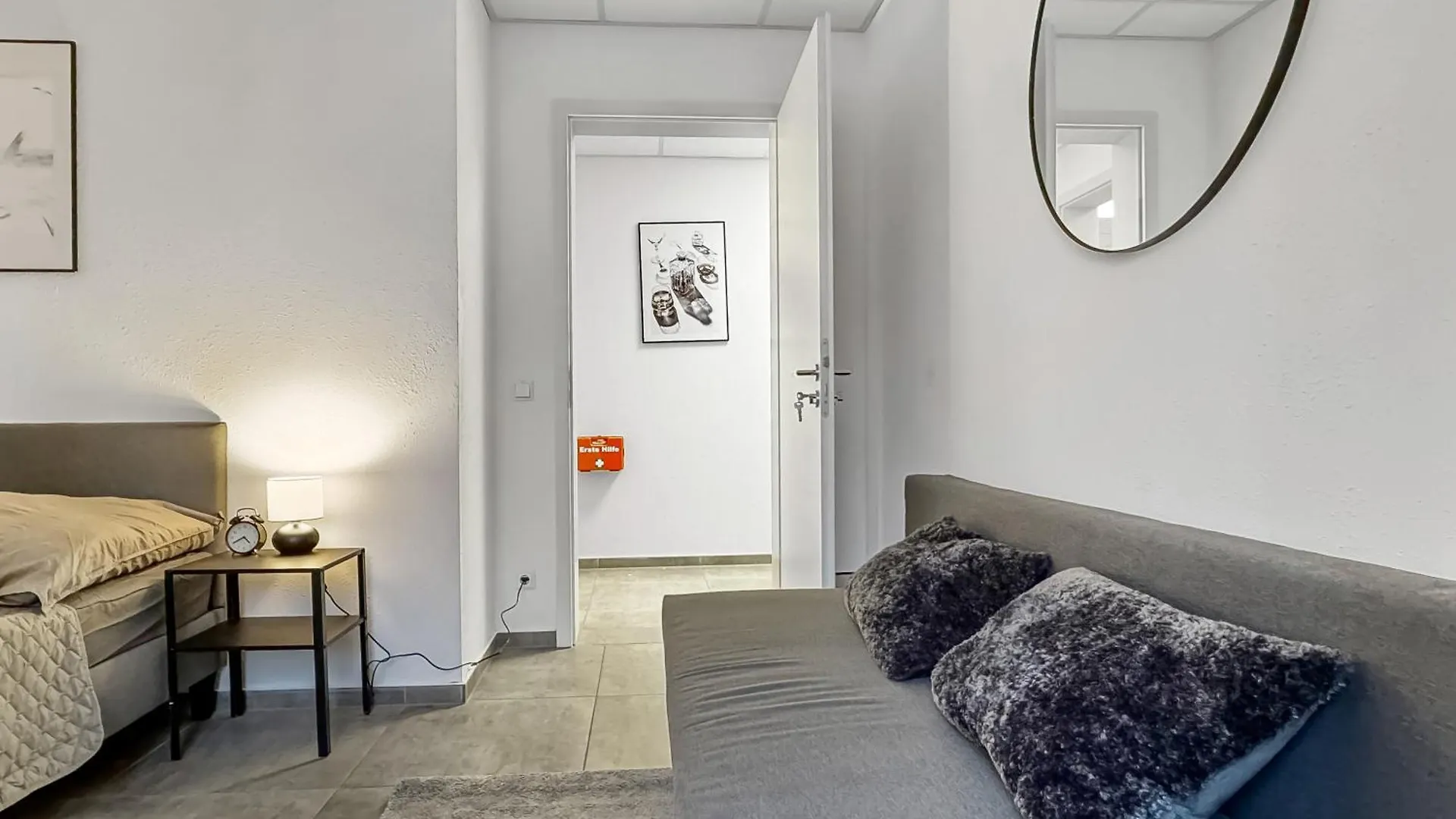 Group Friendly Comfort Central Stuttgart Apartment