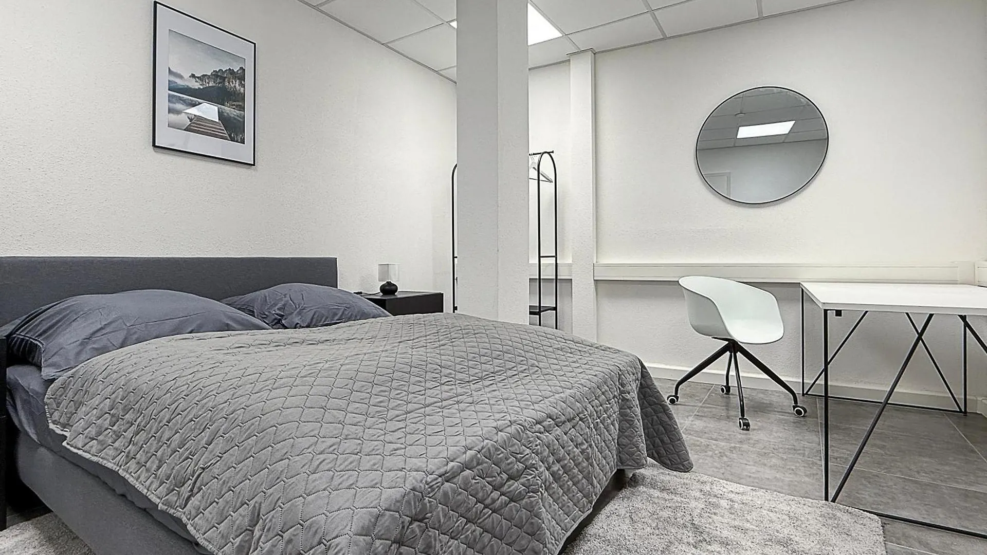 Group Friendly Comfort Central Stuttgart Apartment